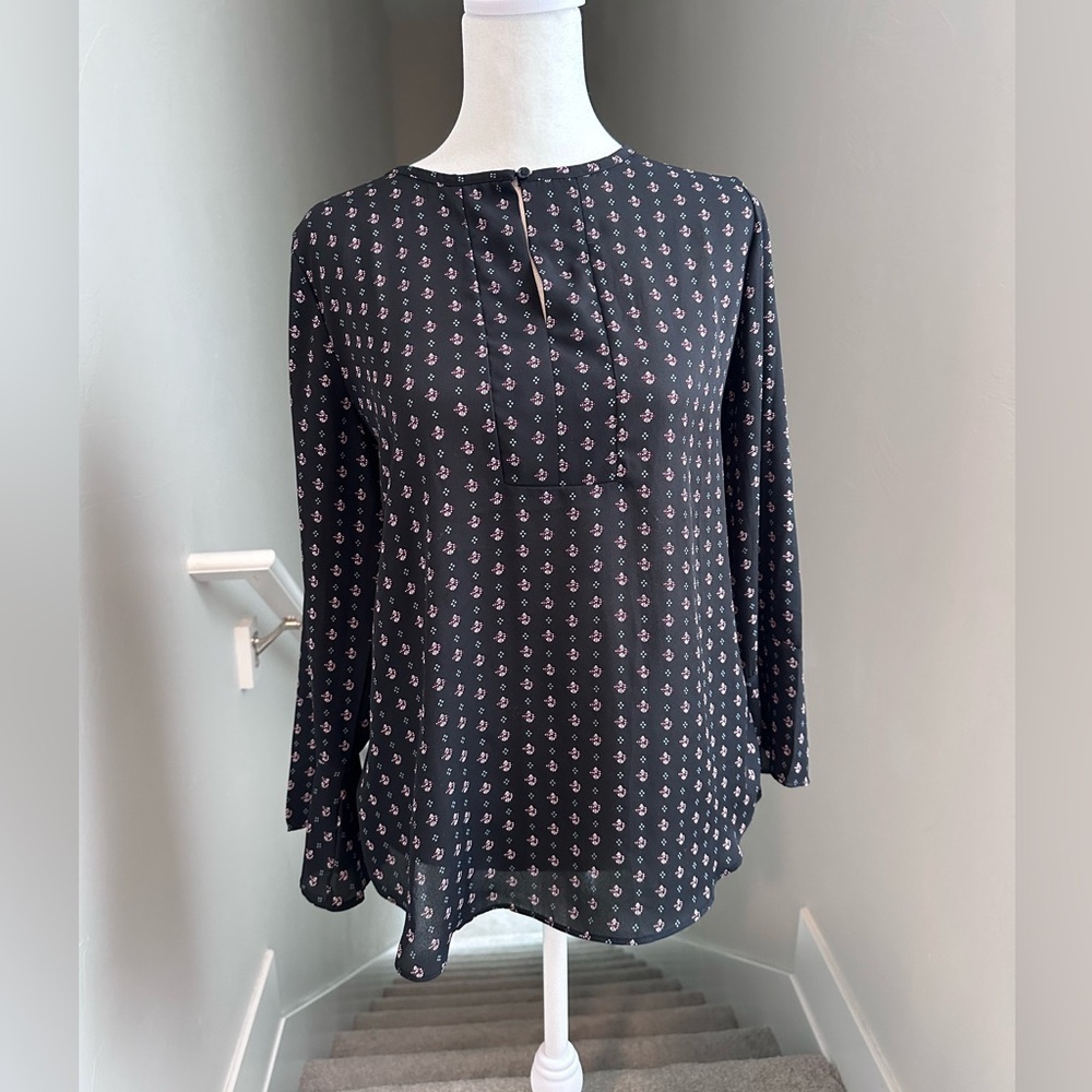 Loft Women’s Black‎ Patterned Blouse Flared Sleeves XS Office Business Casual